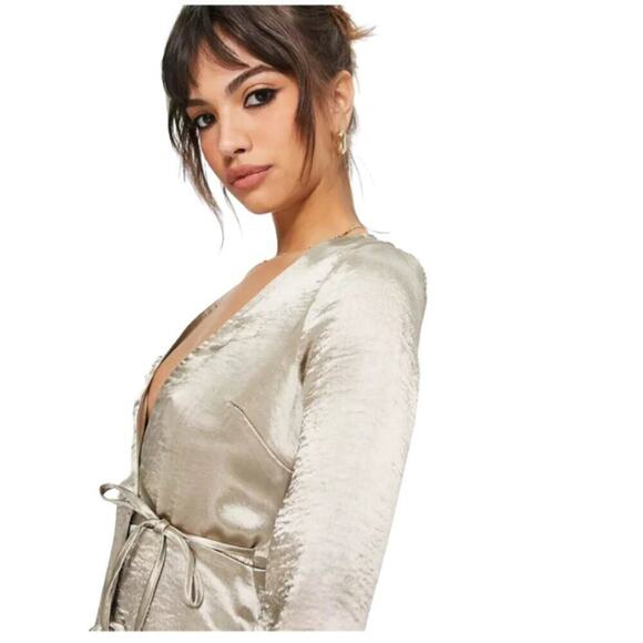 ASOS Design Satin High Shine Wrap Mini Dress Mink Size 4 NWT - Picture 5 of 13